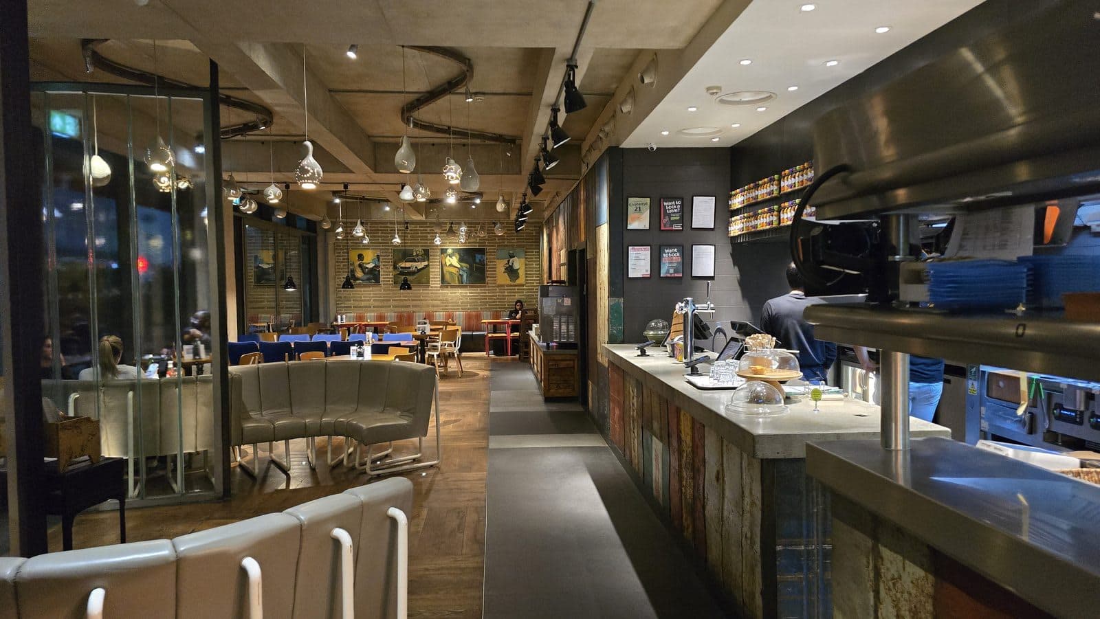Nando's Stamford Street - image 1