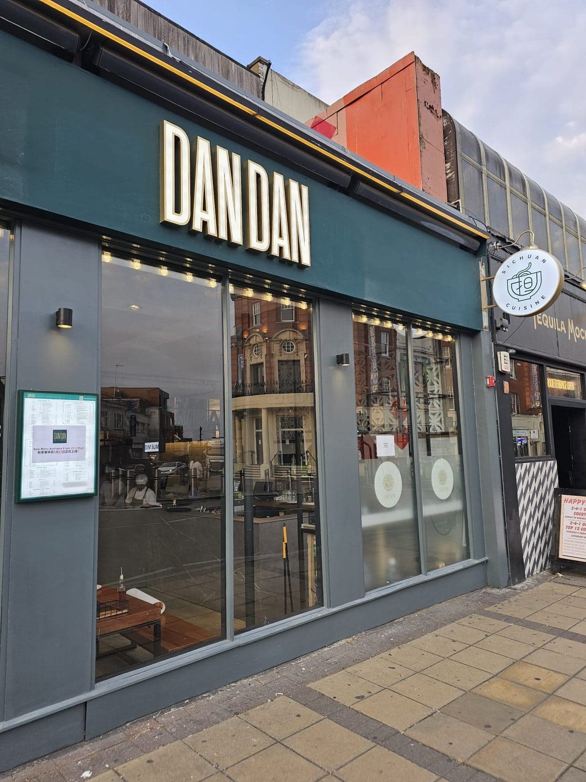 DanDan Wimbledon - image 1