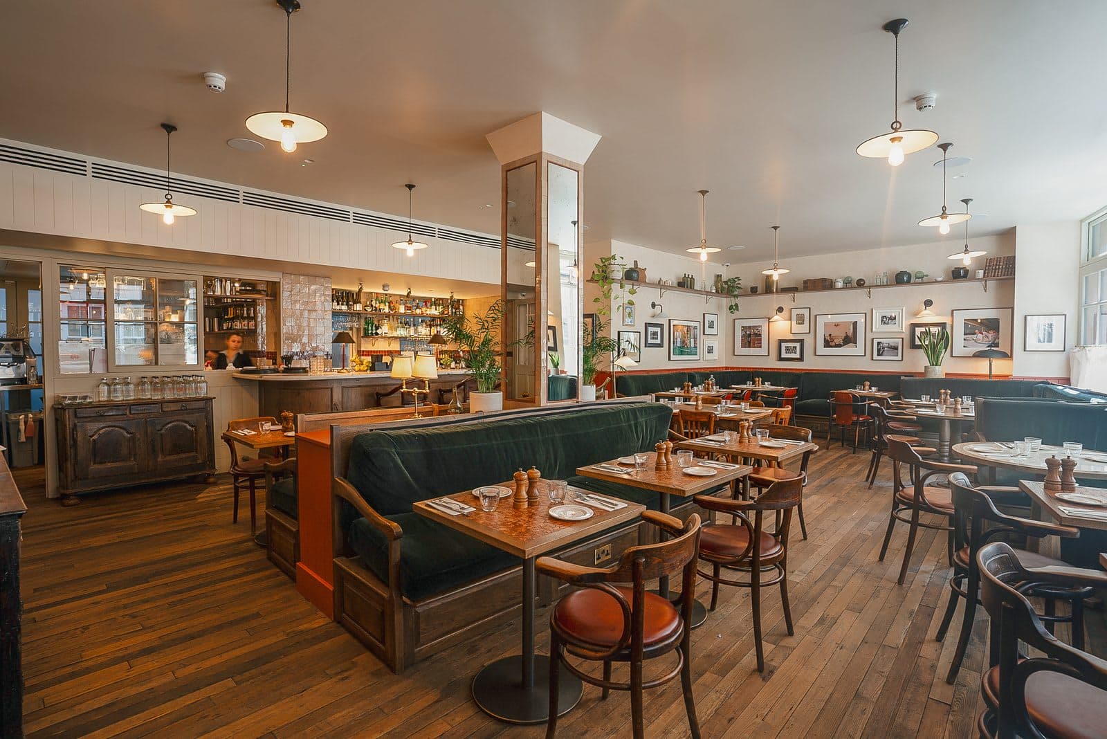 Old Queen Street Cafe - image 1