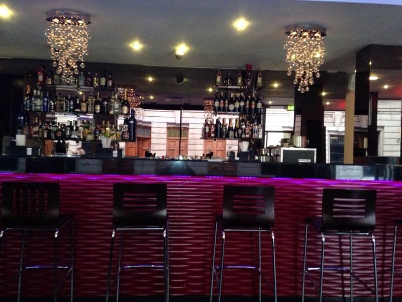 Erebuni Restaurant, Bar & Lounge - image 1