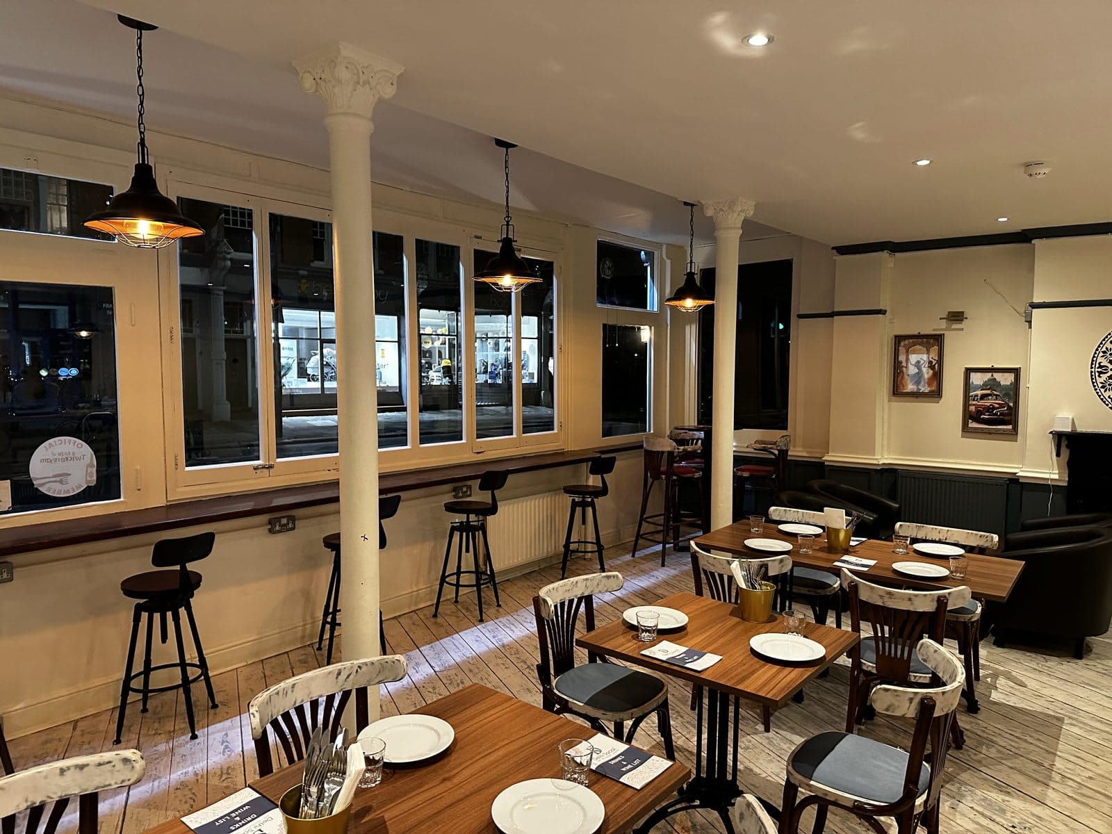 Delhi Social | Indian Restaurant | Cocktail Bar, Authentic Indian Dishes Twickenham - image 1