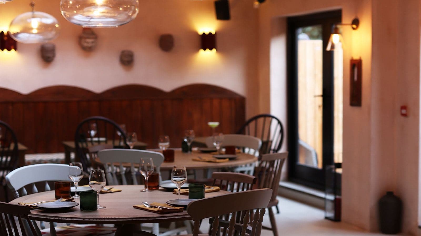 Azteca Battersea - image 1