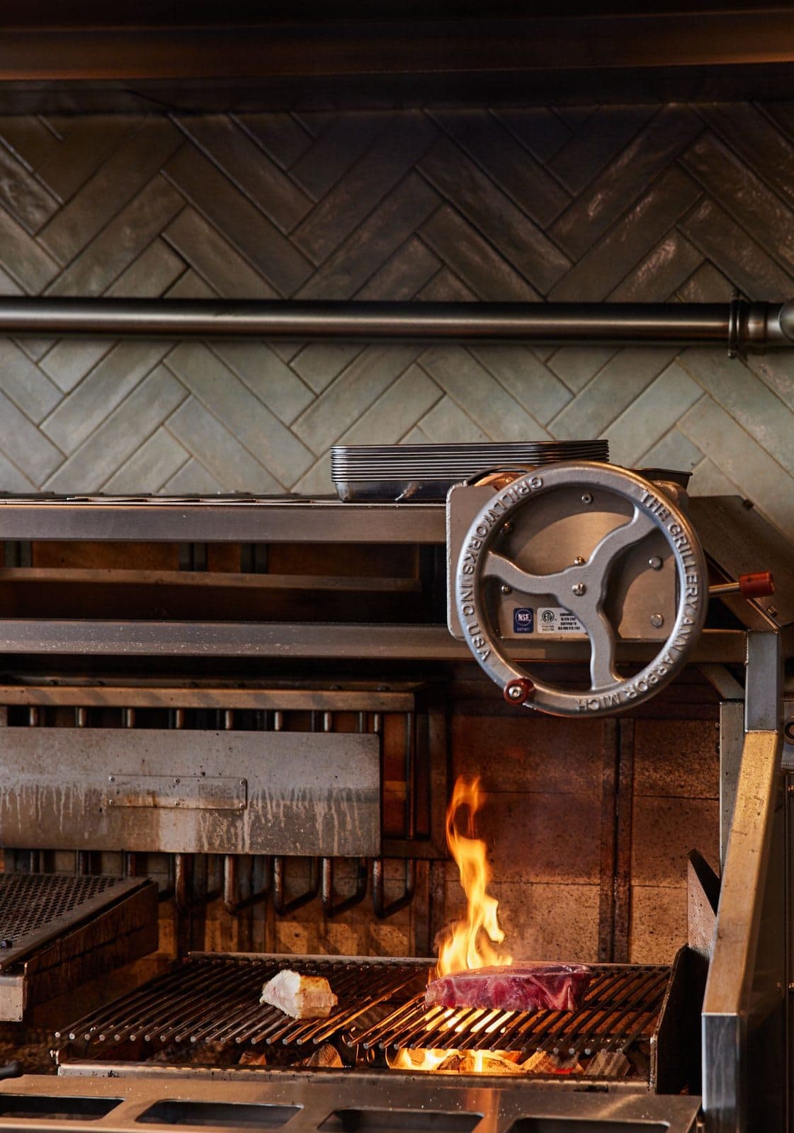 Dorian Restaurant - image 1