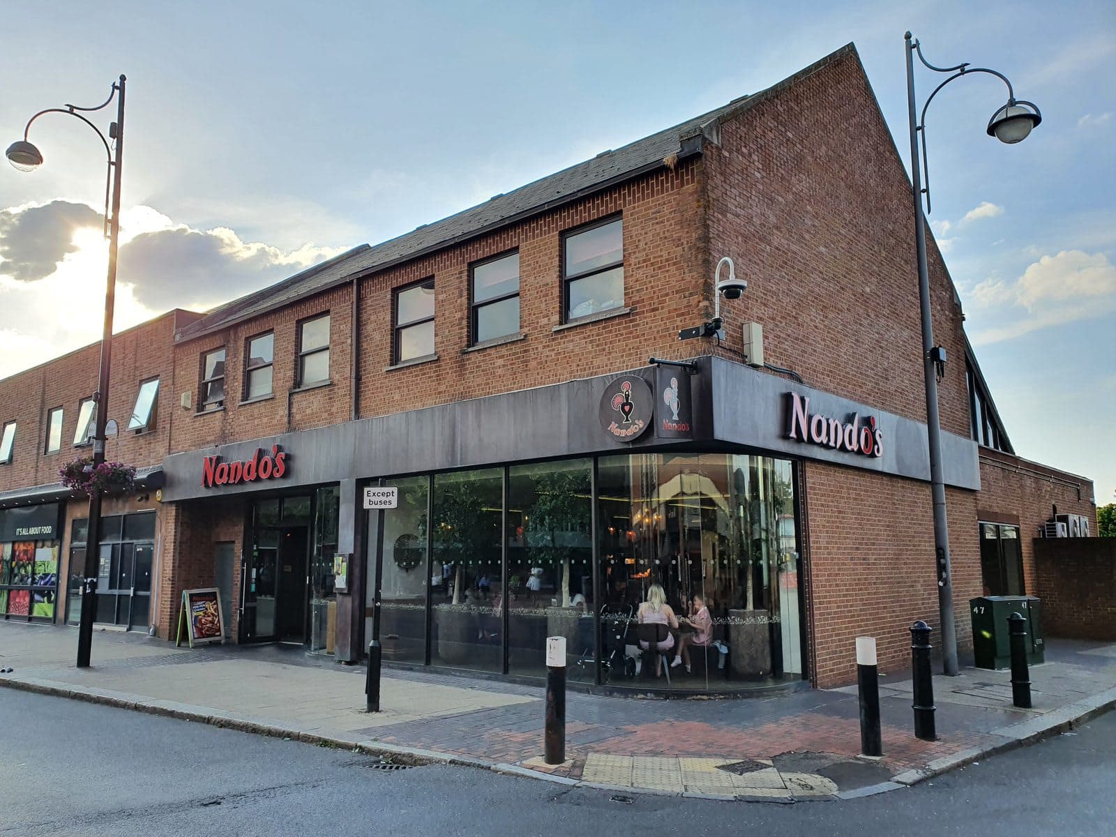 Nando's Bexleyheath - image 1